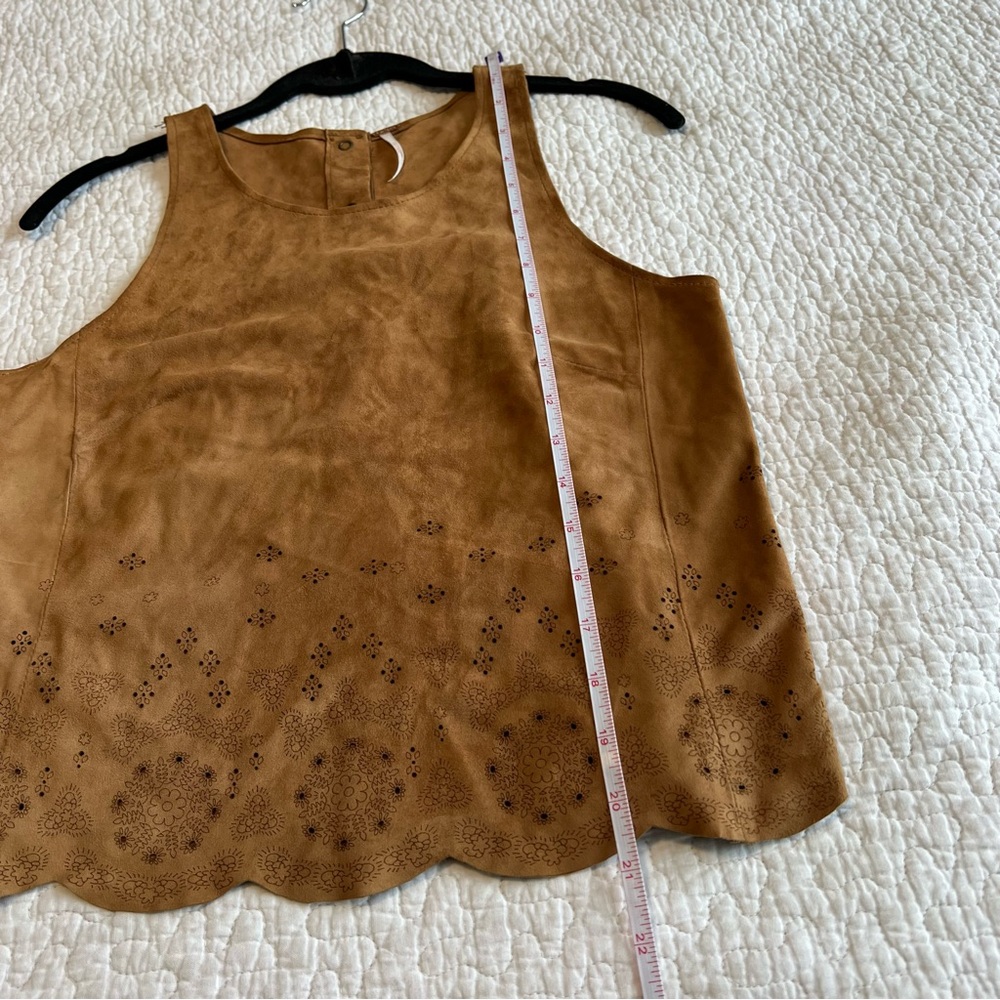 ✨ Free People Women’s Brown Suede Scallop Tank Top Small - Picture 8 of 8